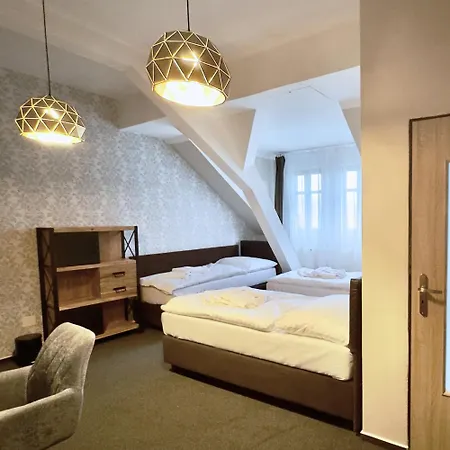 Hotell Zeleny Dum 3*