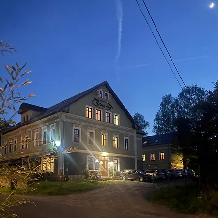 酒店 Zeleny Dum Dolní Poustevna